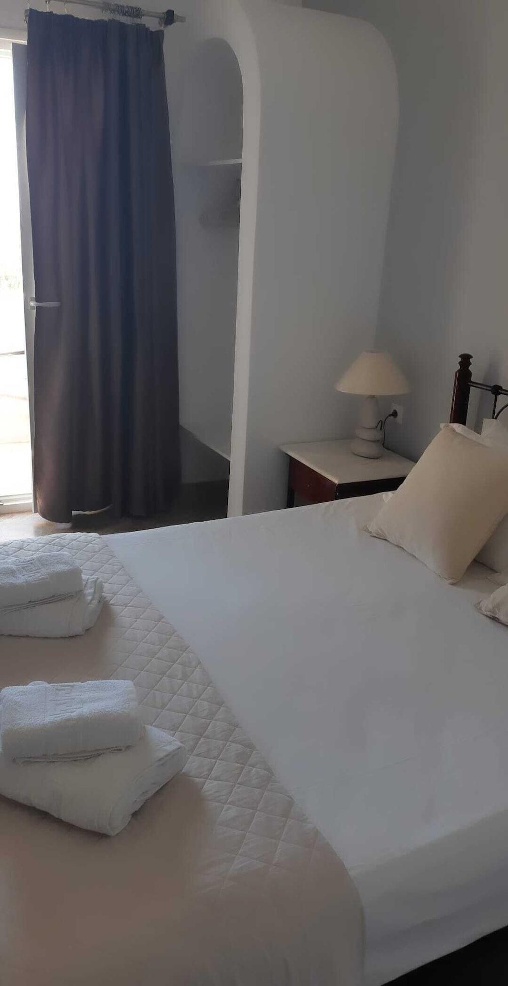 Emmanouela Studios & Villas Karterados  Buitenkant foto