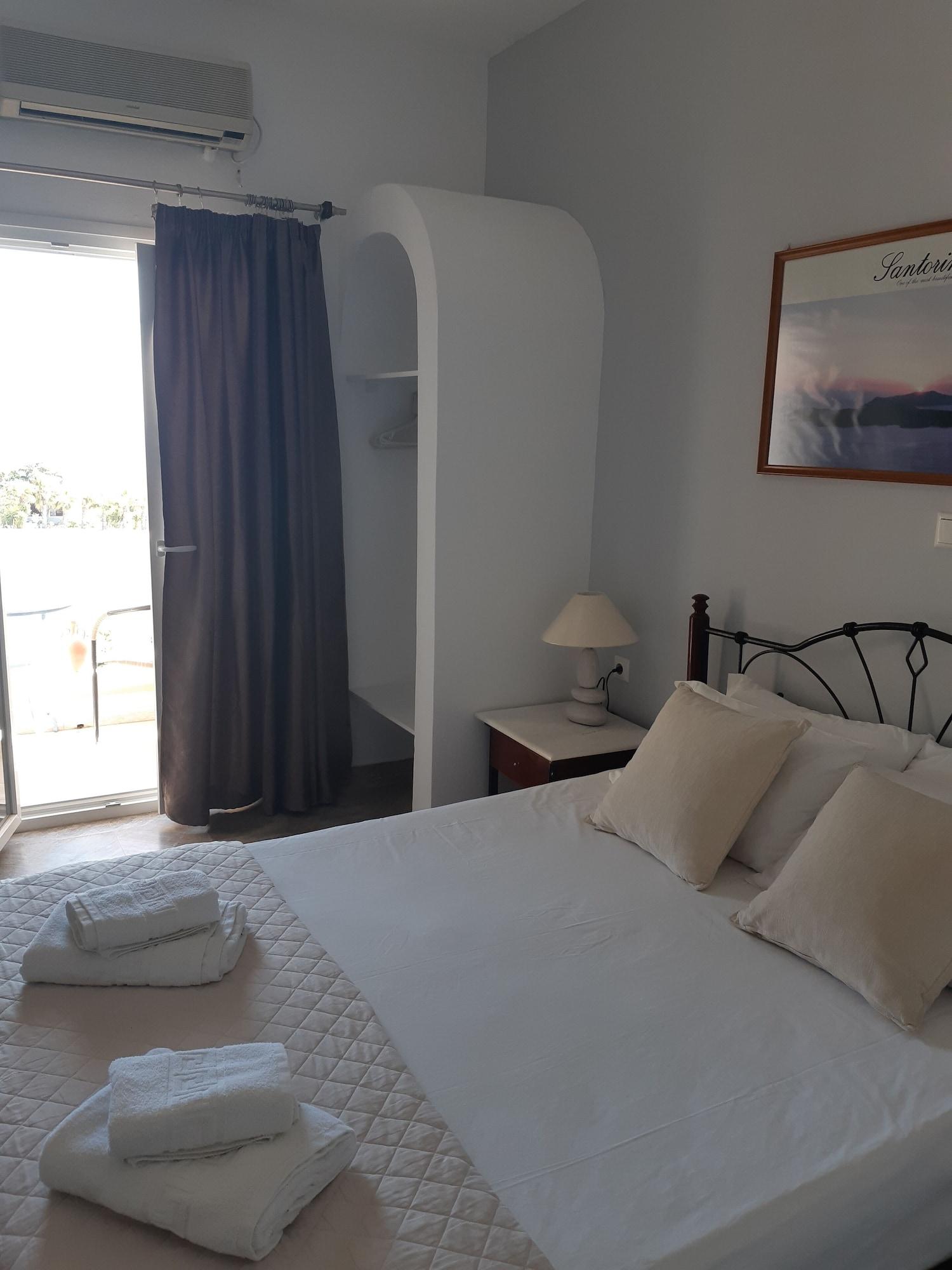 Emmanouela Studios & Villas Karterados  Buitenkant foto