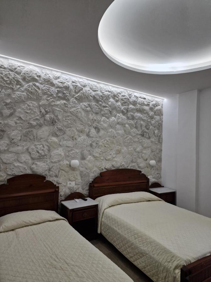 Emmanouela Studios & Villas Karterados  Buitenkant foto