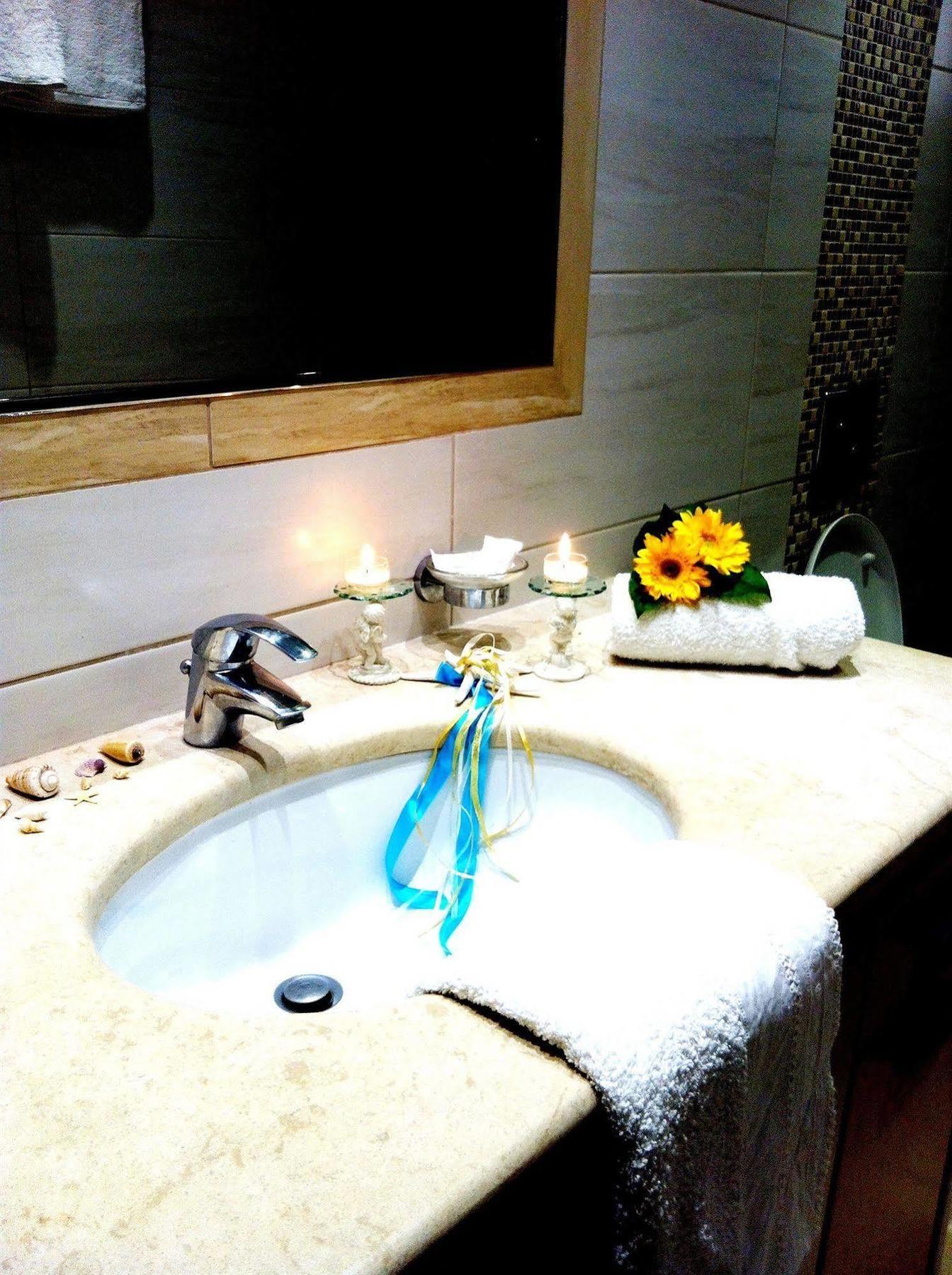 Emmanouela Studios & Villas Karterados  Buitenkant foto